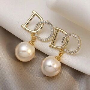 WOMEN PLATED EARINGS